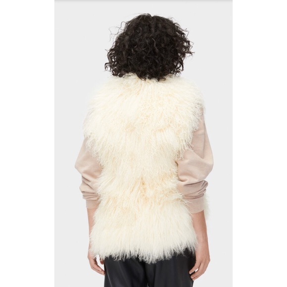 UGG ABBEY MONGOLIAN SHEARLING VEST S - Picture 4 of 5